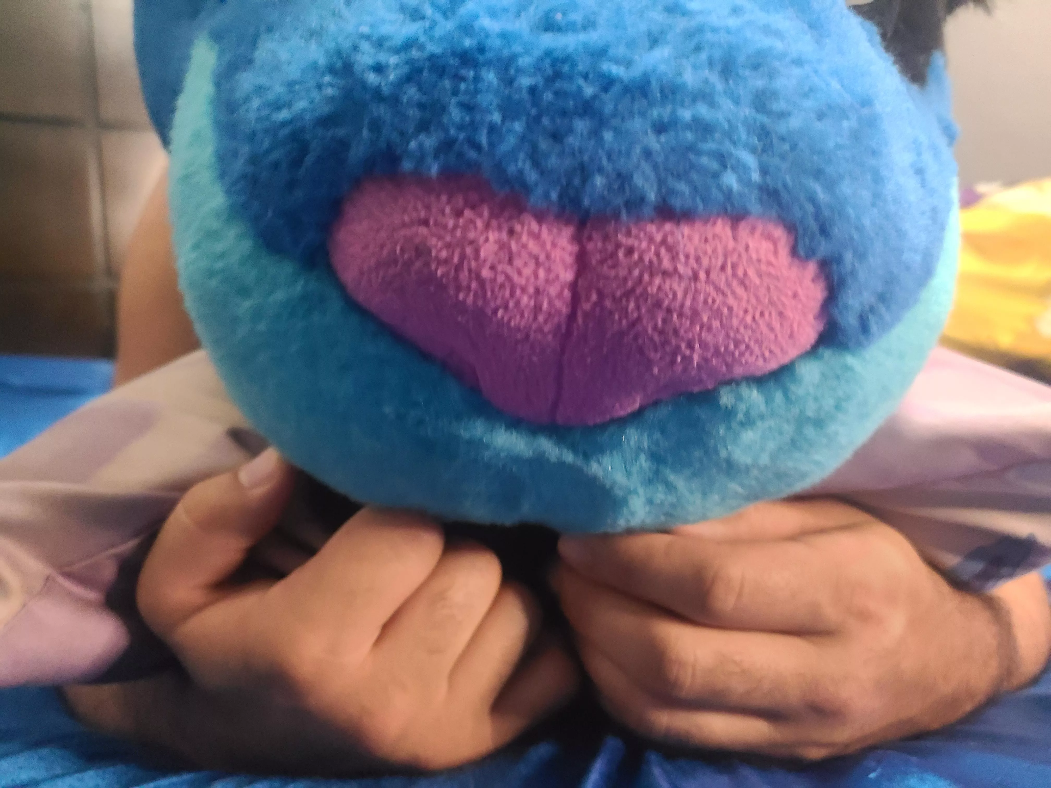 I'mma grip you close to me, just like this~ (OF: LustyLion9869, post twice a day!)