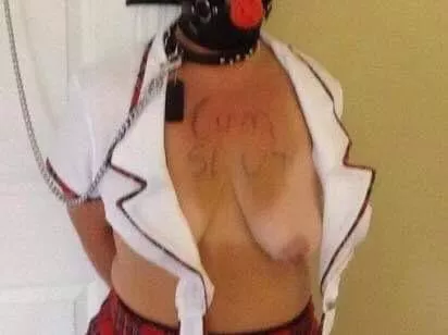 Is there a bondage room?