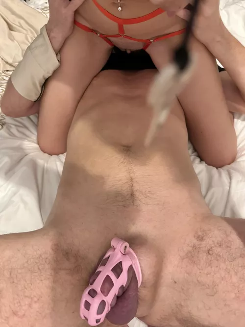 It's loctober so only my hubby's tongue can slide into the pussy. What a waste for him, I have to come fucking his face.