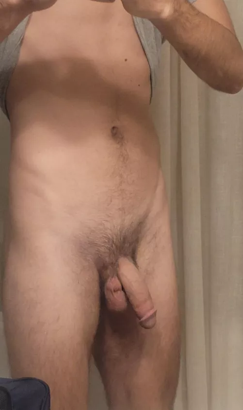 It's so hard to hide this thing (19)