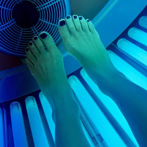 Join me? ☀️🐷🦶🏼🖤