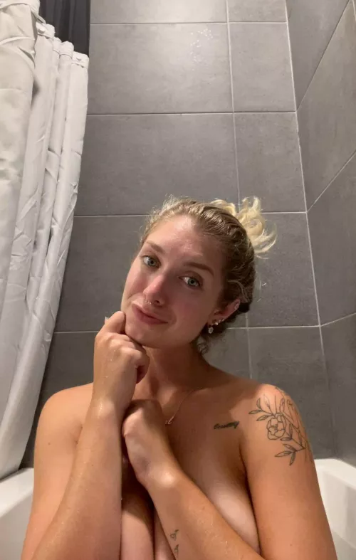 Join me for a bath? 😈