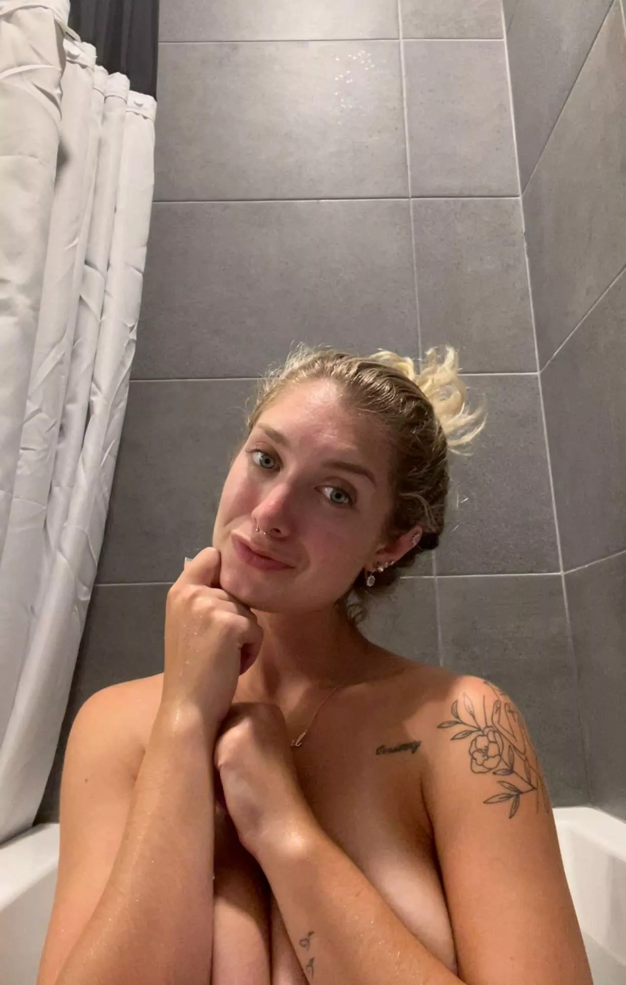 Join me for a bath? 😈