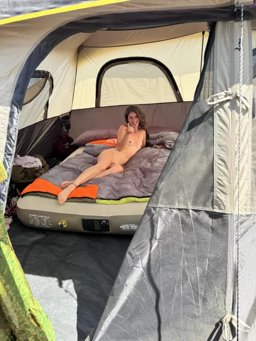 Just off the main path you’ll find a little naked camping haven ⛺️ Full video is on my OF & Fansly