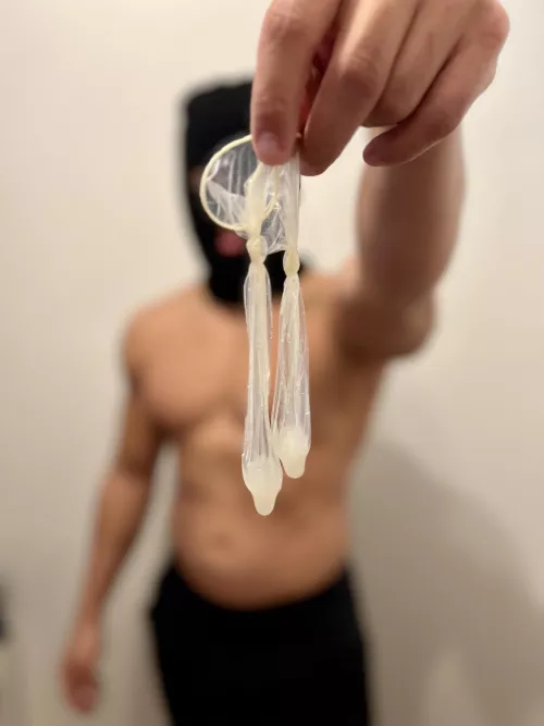 JUST SOLD 2 MORE USED CONDOMS! 💦 You can get some too, and many more customs & shippables. DM me 😏