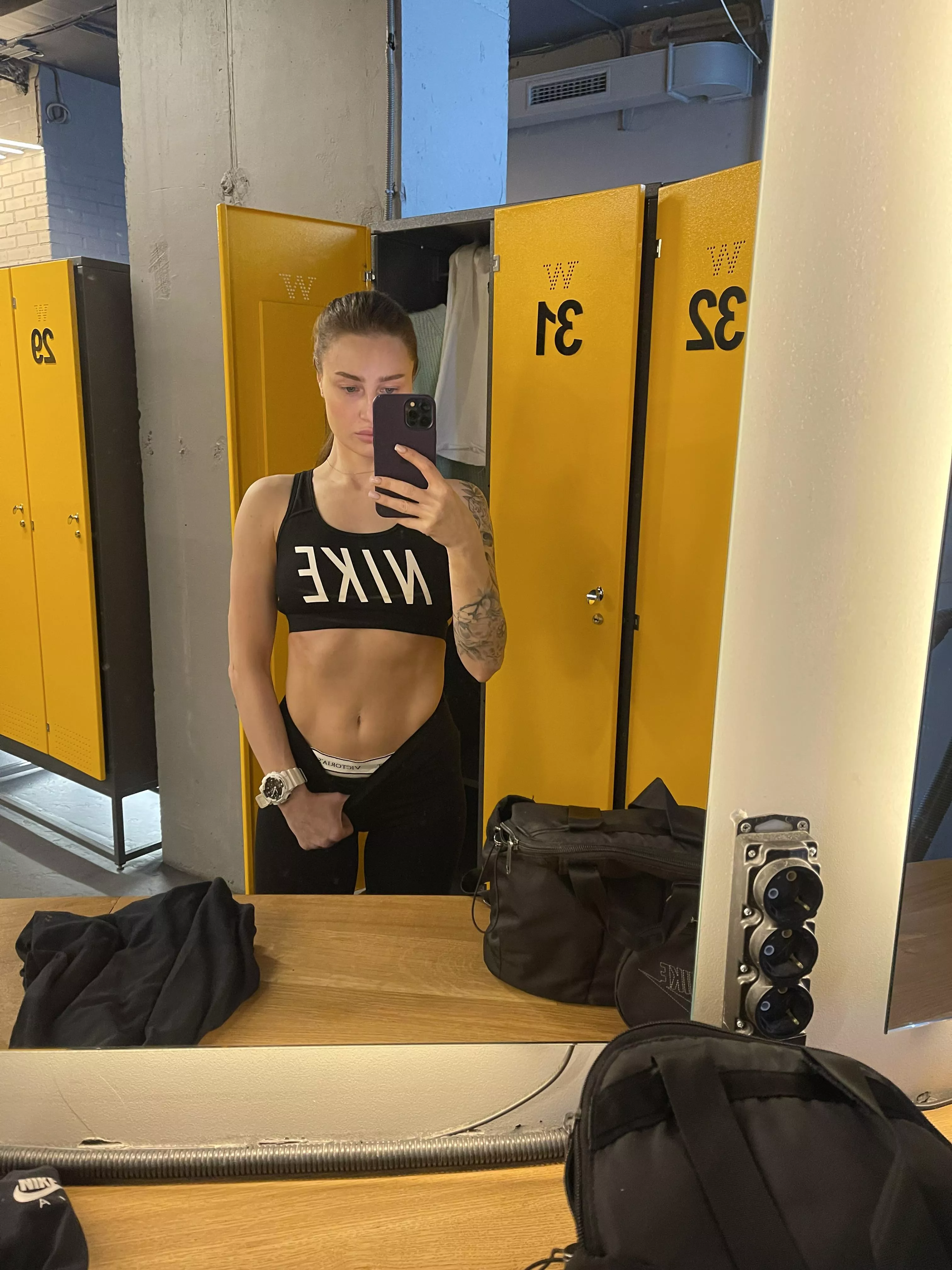 Juts in the mood to show off (OC)