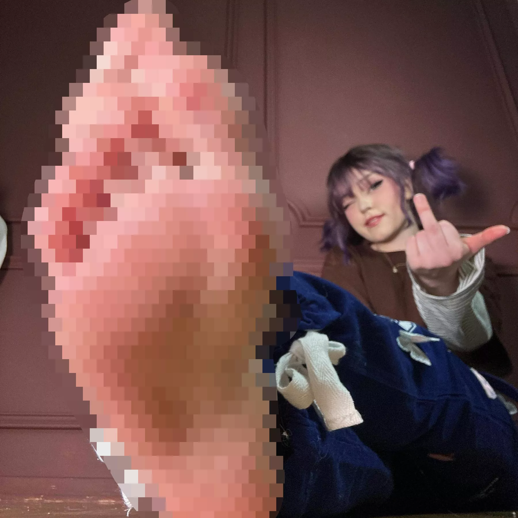 Keep crying loser, I will never let you close to my feet! 