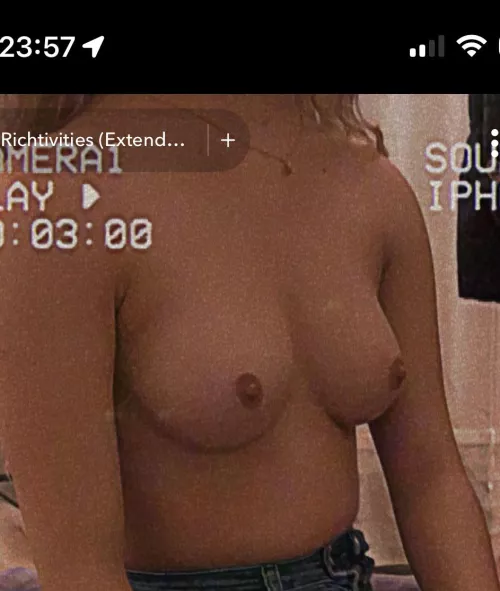 Les seins de ma copine 