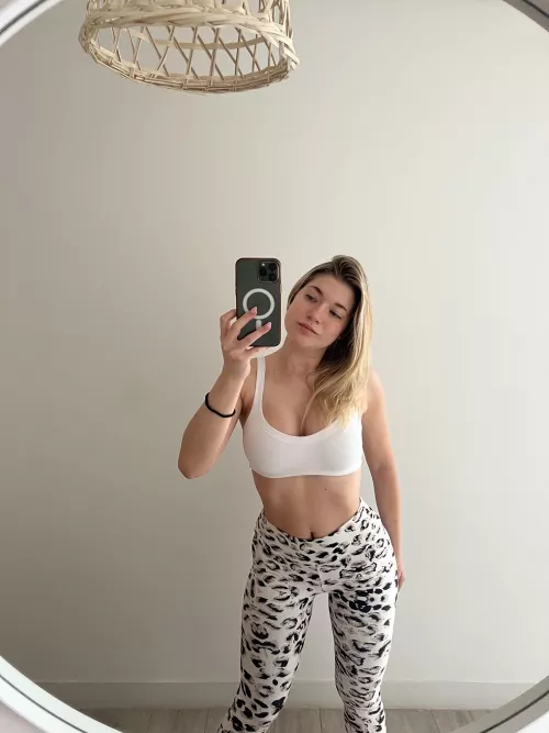 Let me make all your fantasies come true daddy text me!💌💕