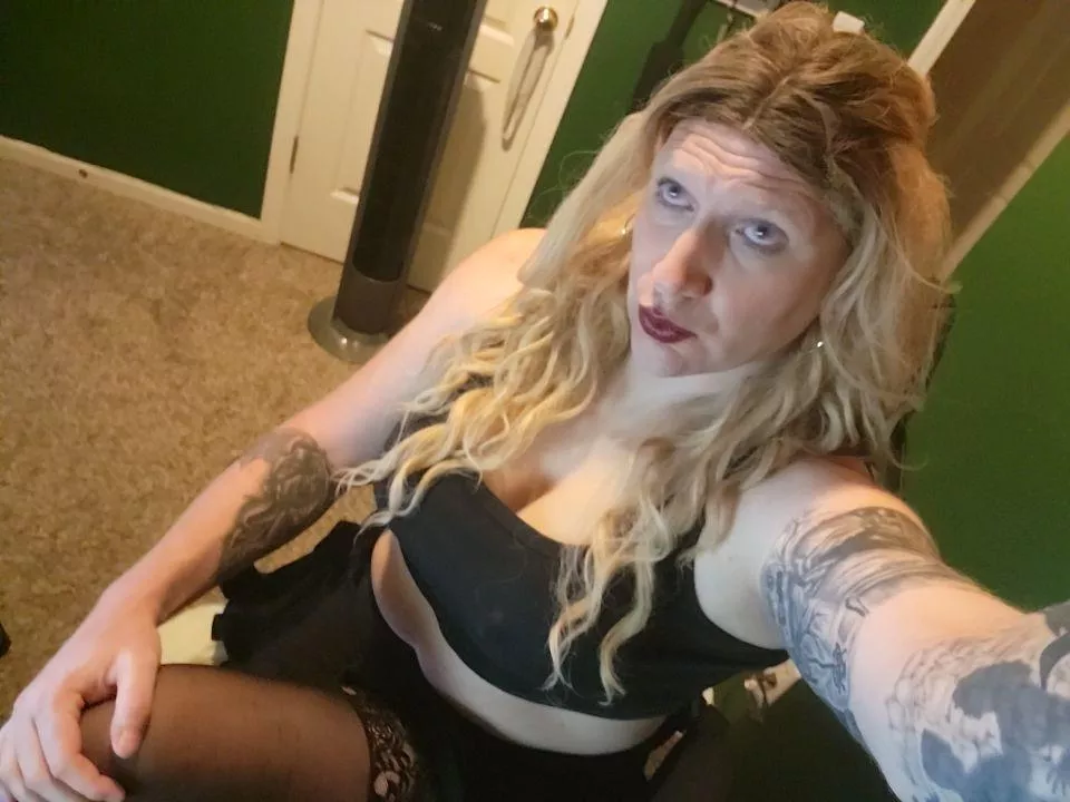 Liberty cd looking to suck dick tonight