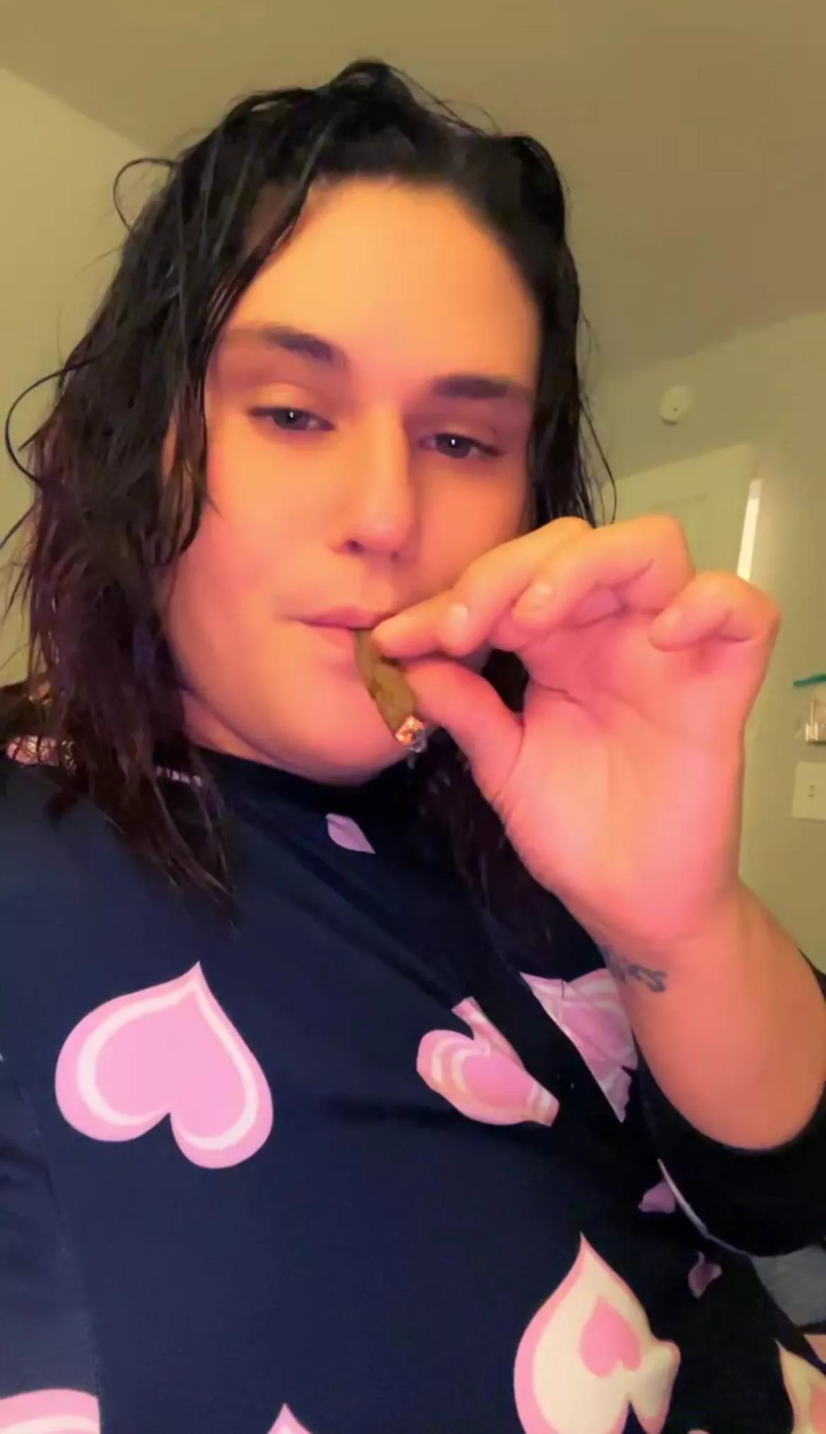 Lighting one up for the night 💨🔥