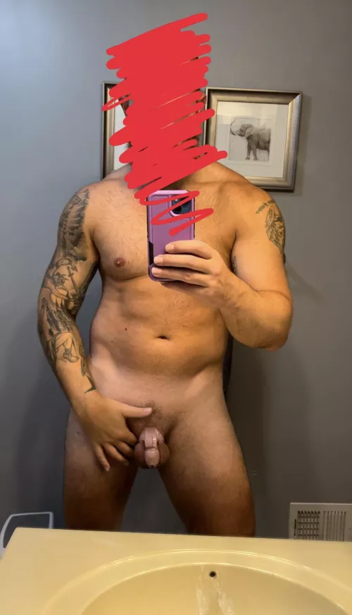 Locktober Day 9! Lift them weights & stay locked!