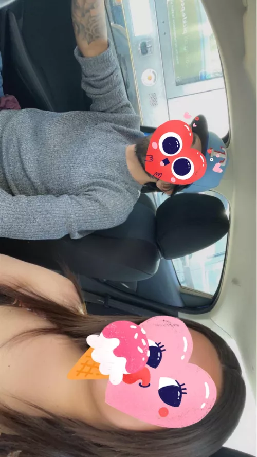 Looking for a couple tonight 🤗