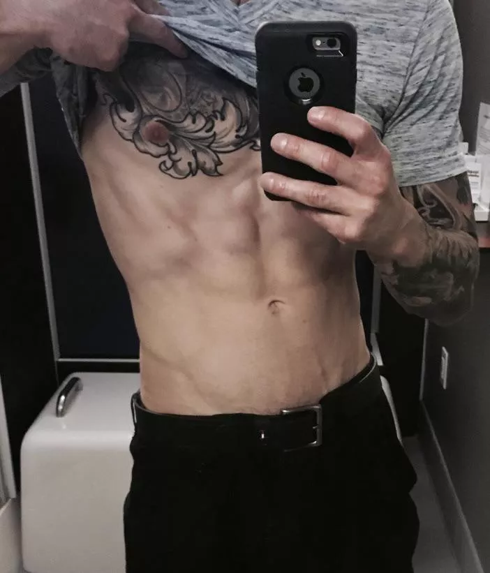 M4F Dallas - BWC, attractive, 40, 6’2 190, fit, clean and sane. Looking for female fwb. 