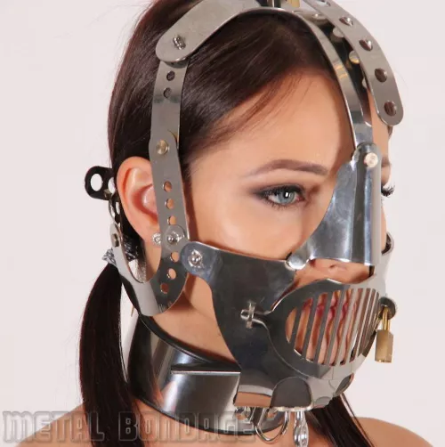 Masked - Metalbondage