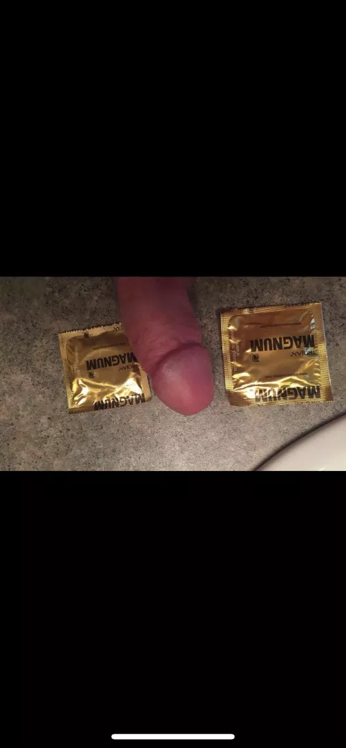 Me between an Xl and a XXL [M]