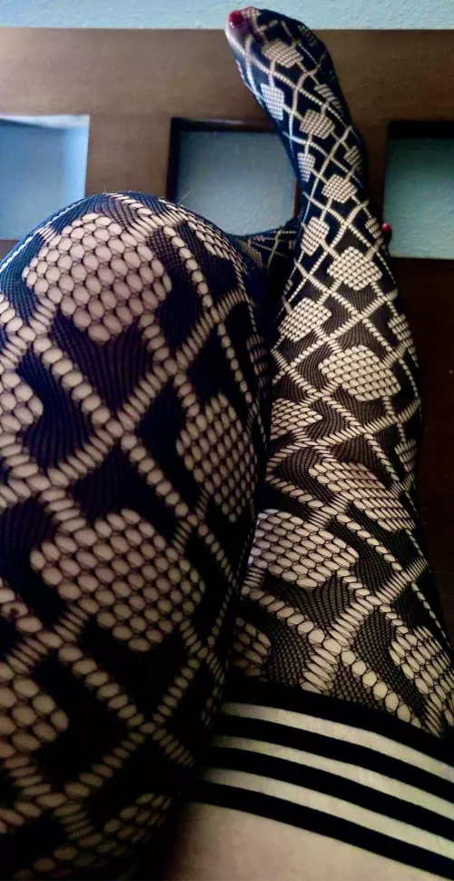 [mw4mw] Like art, i’m meant to be on your wall