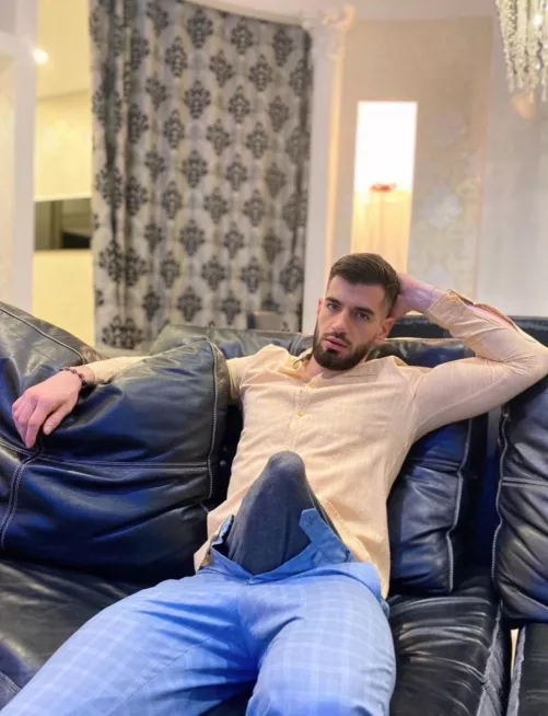 My friend’s daddy likes my perfume!