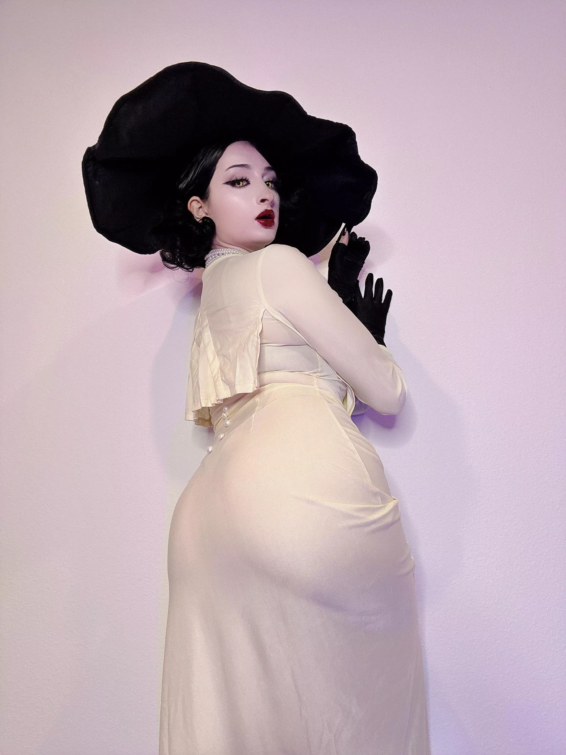 My Lady Dimitrescu Cosplay (Cplaya_2)