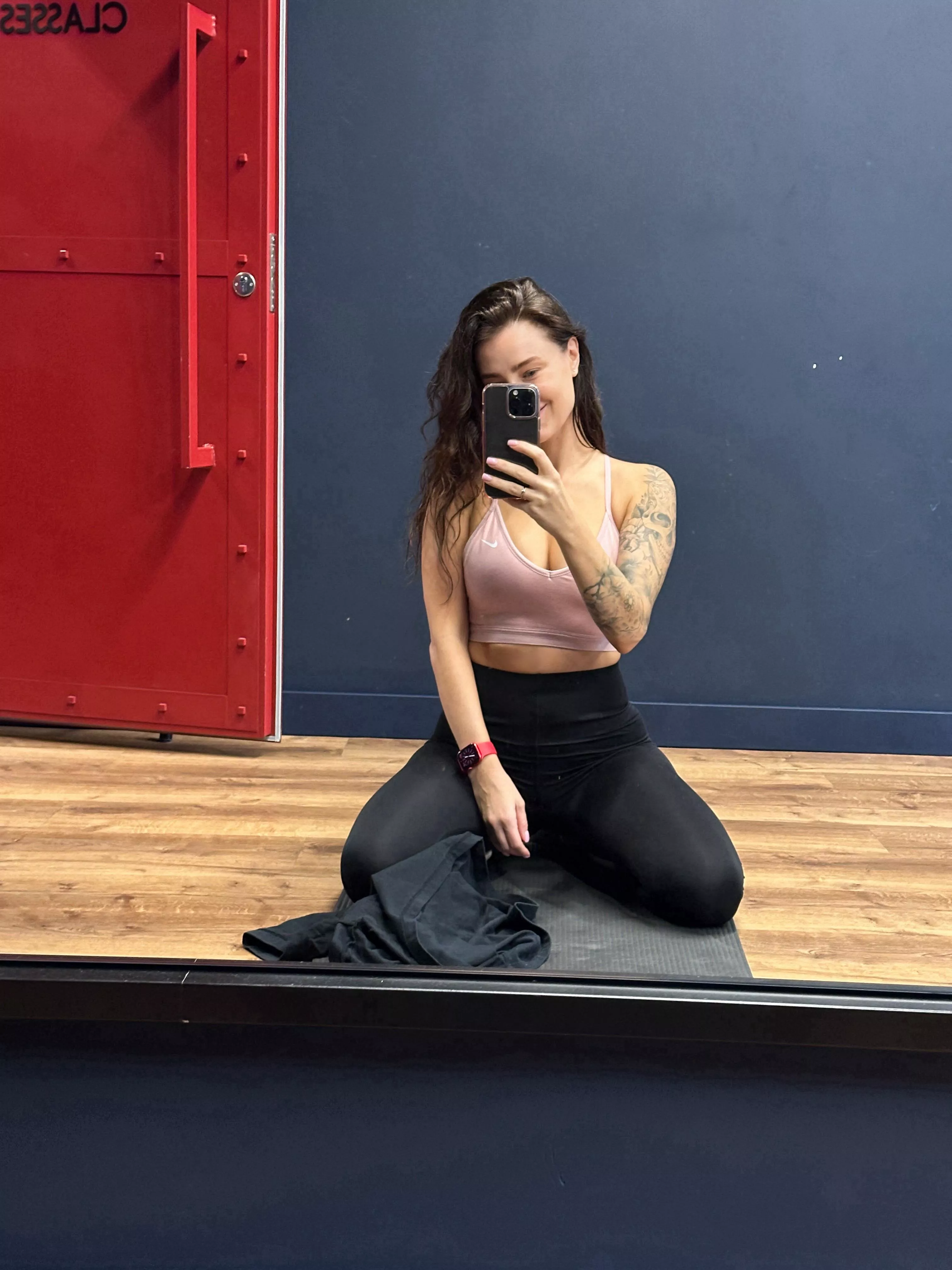 Natural and fit body (OC)