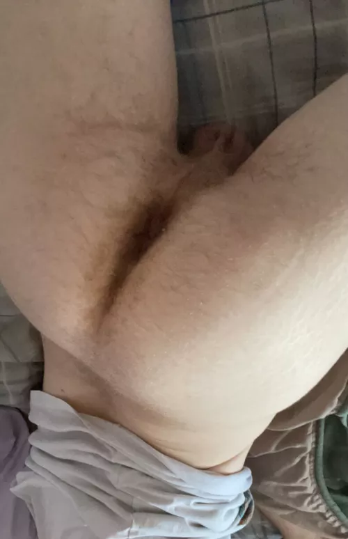 Needs a face or cock in it 