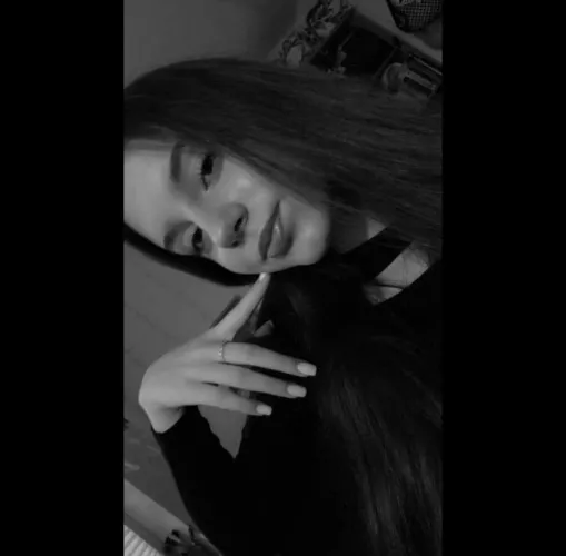 odegram moja kol w rp mam jej foty i fabule