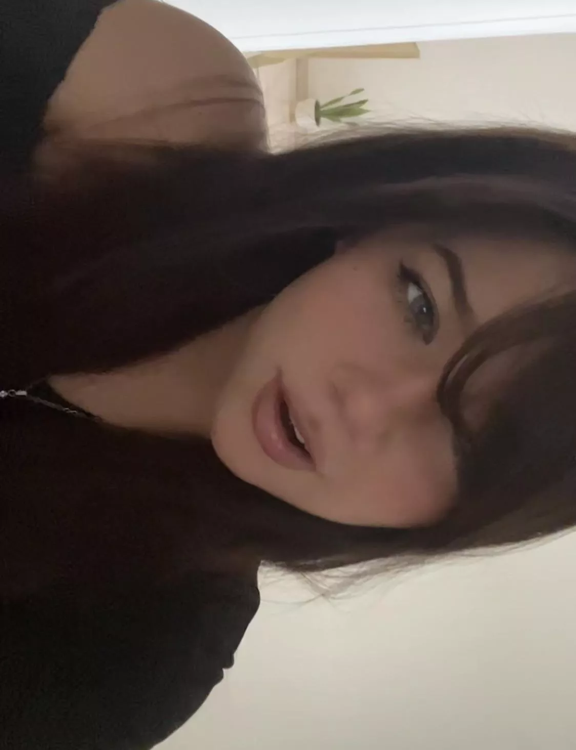 Oh? Your family disowned you ‘cause they found out you send money to 20-year-olds? What a shame!! (˶◜ᵕ◝˶)