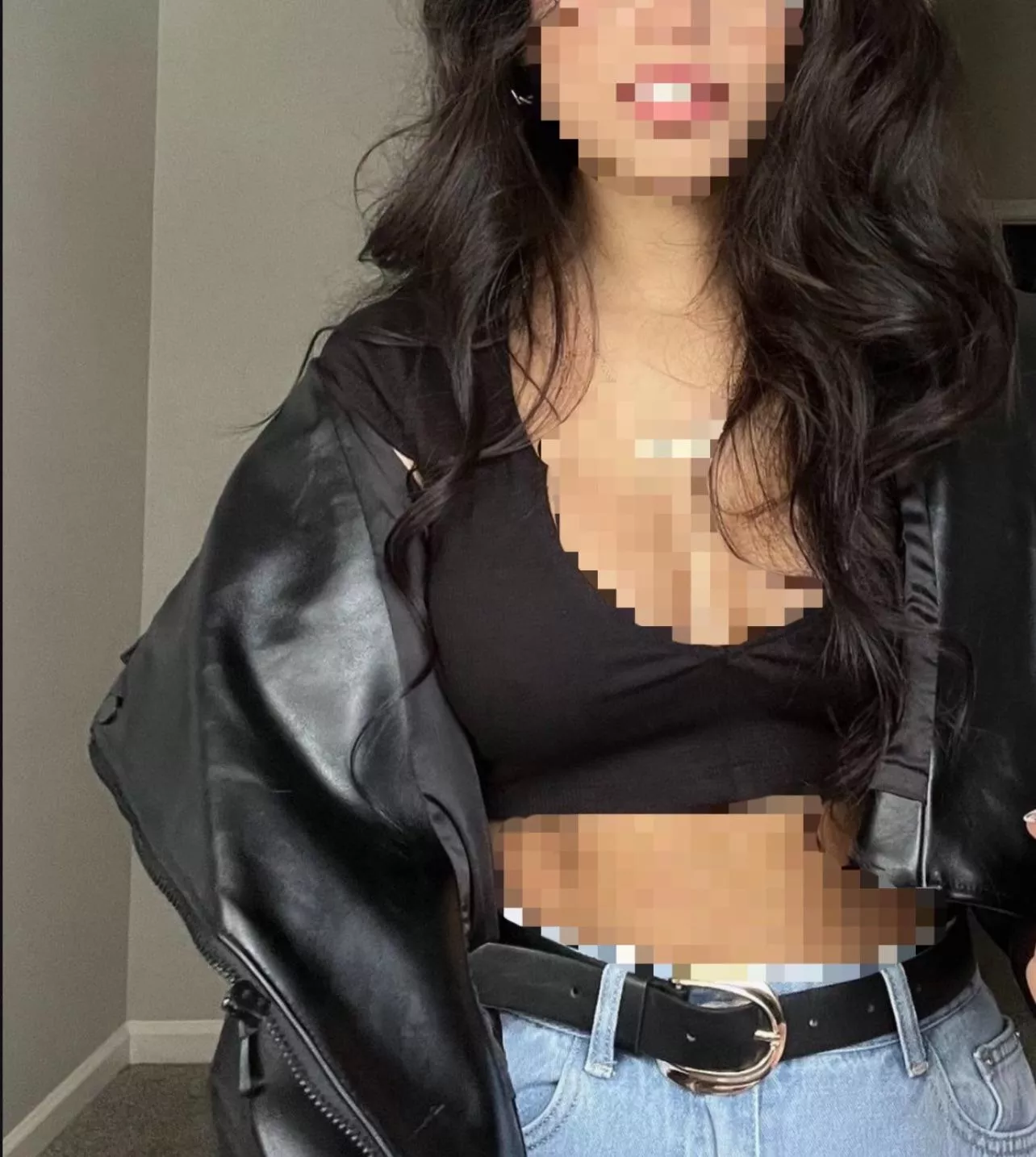 On your knees, forehead against the floor, now tell me how happy you are to be given such sweet pixels, loser. 