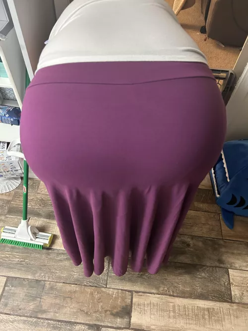 One thing about this skirt is that as tight as it gets when I bend over, I have to wear a thong to avoid panty lines!