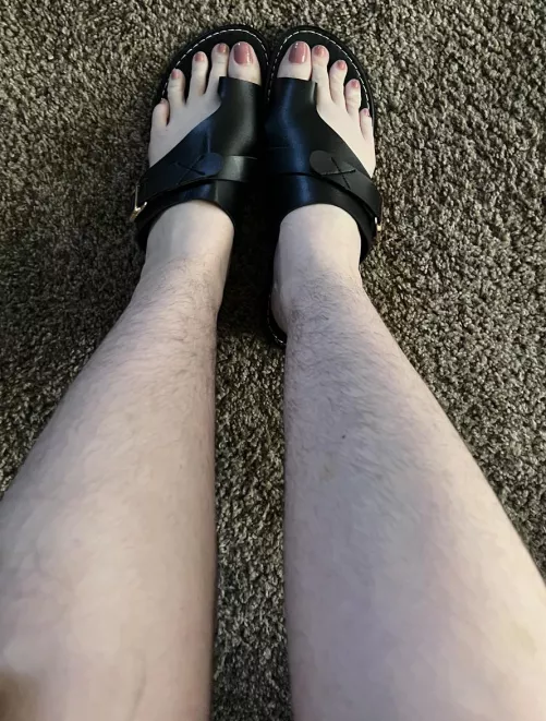 people make fun of my long toes... are they still cute?🥺