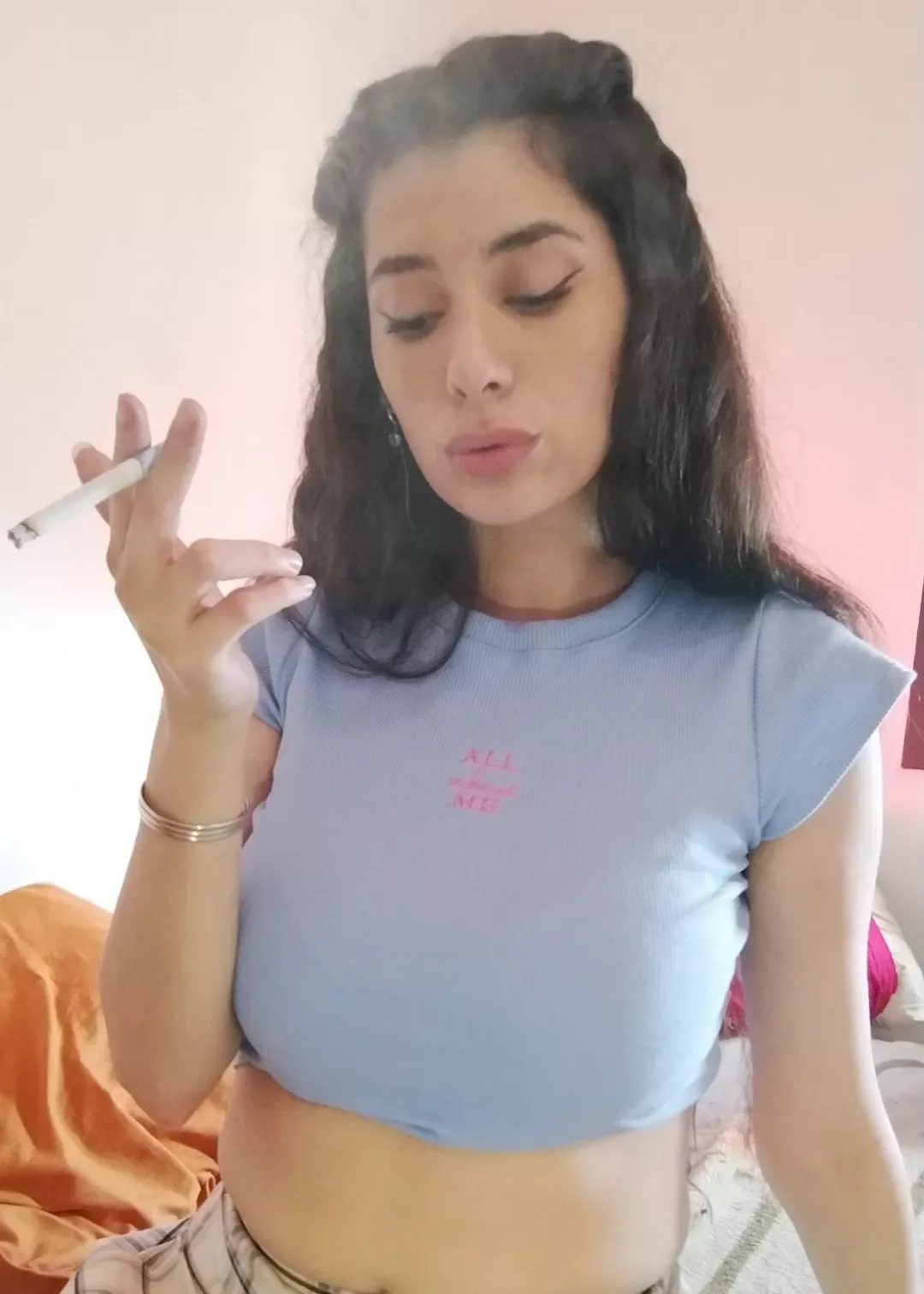 Ready to smoke your first time whit me?