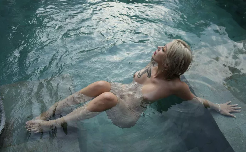 Real girl sending tg: @Saxyemma3