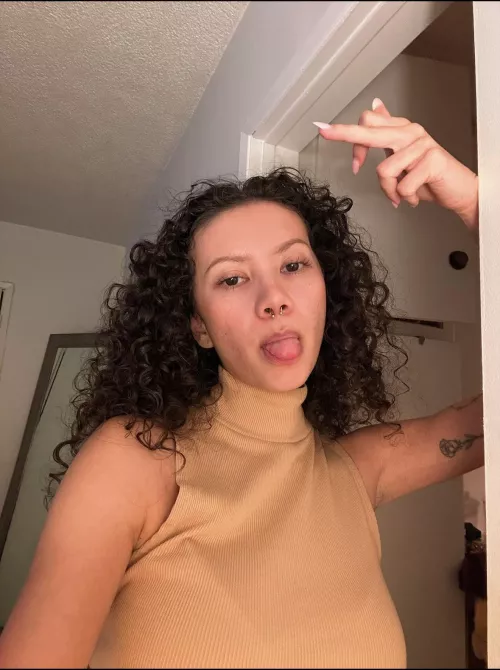 robbing men each day with just this face