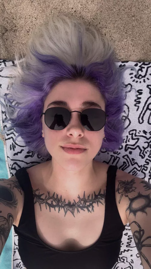 sand goes*everywhere* 