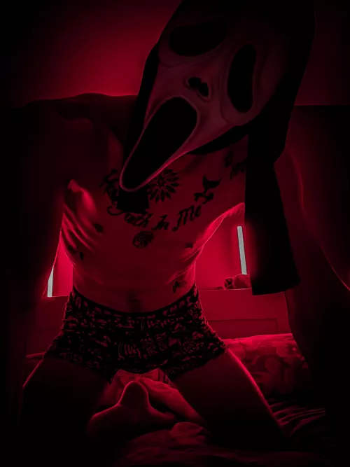 Scream for me baby girl 😈