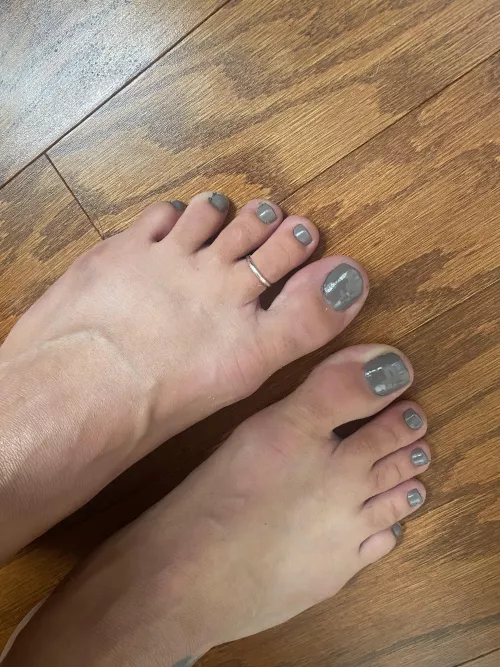 #sellingfeetpics