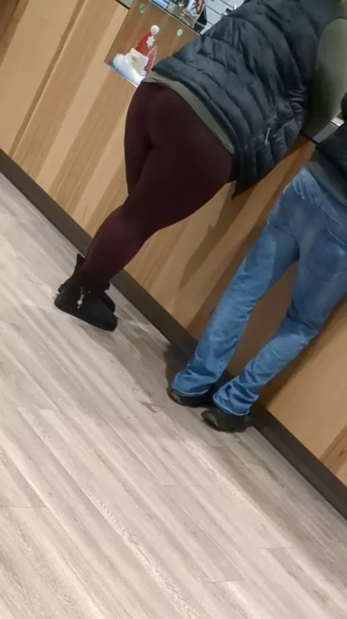 Sexy Fat Ass @Uncle Herbs on Boniface 🤤 I could not stop staring