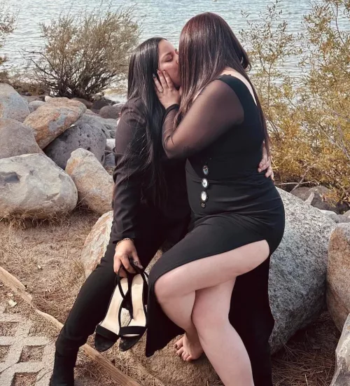 She’s always ready to watch as guys breed me 😈🤤🥰