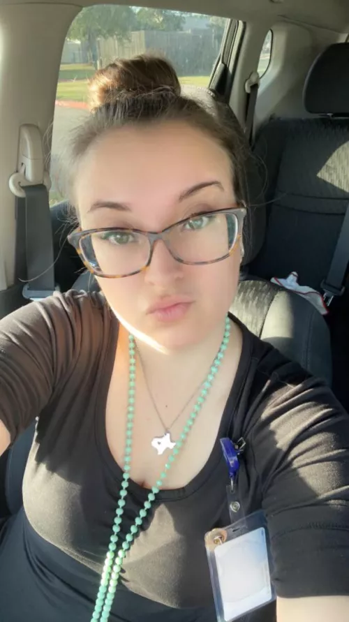 Someone come chat it up with me 26 F