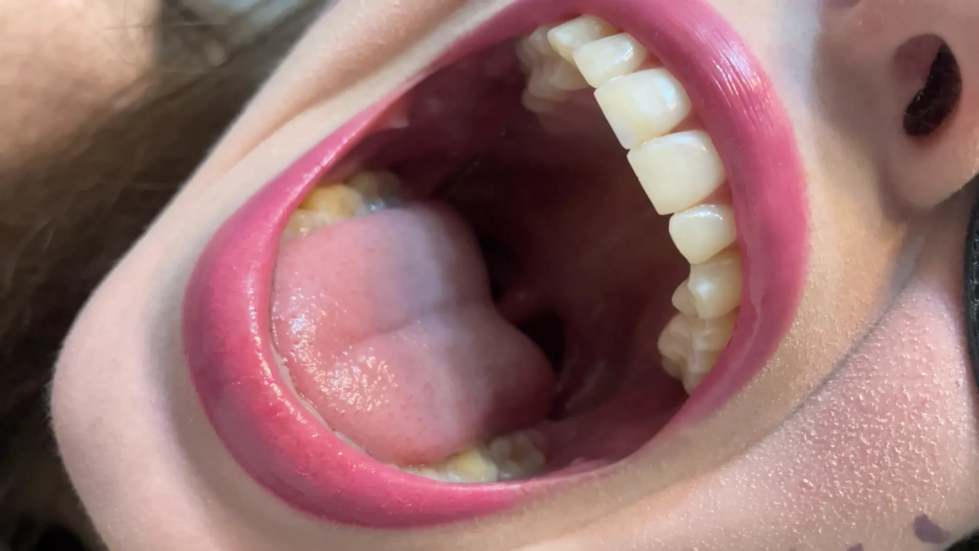 Step into my mouth, tiny... {f}