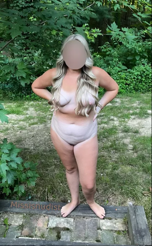 Summer vacation is over, but I’m hanging outside!