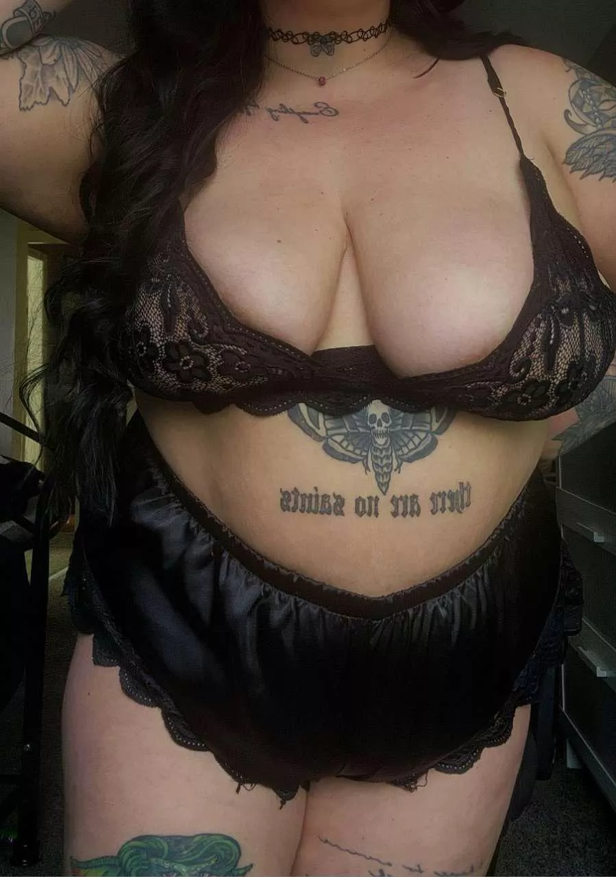 sundays are made for breeding slutty alt girls