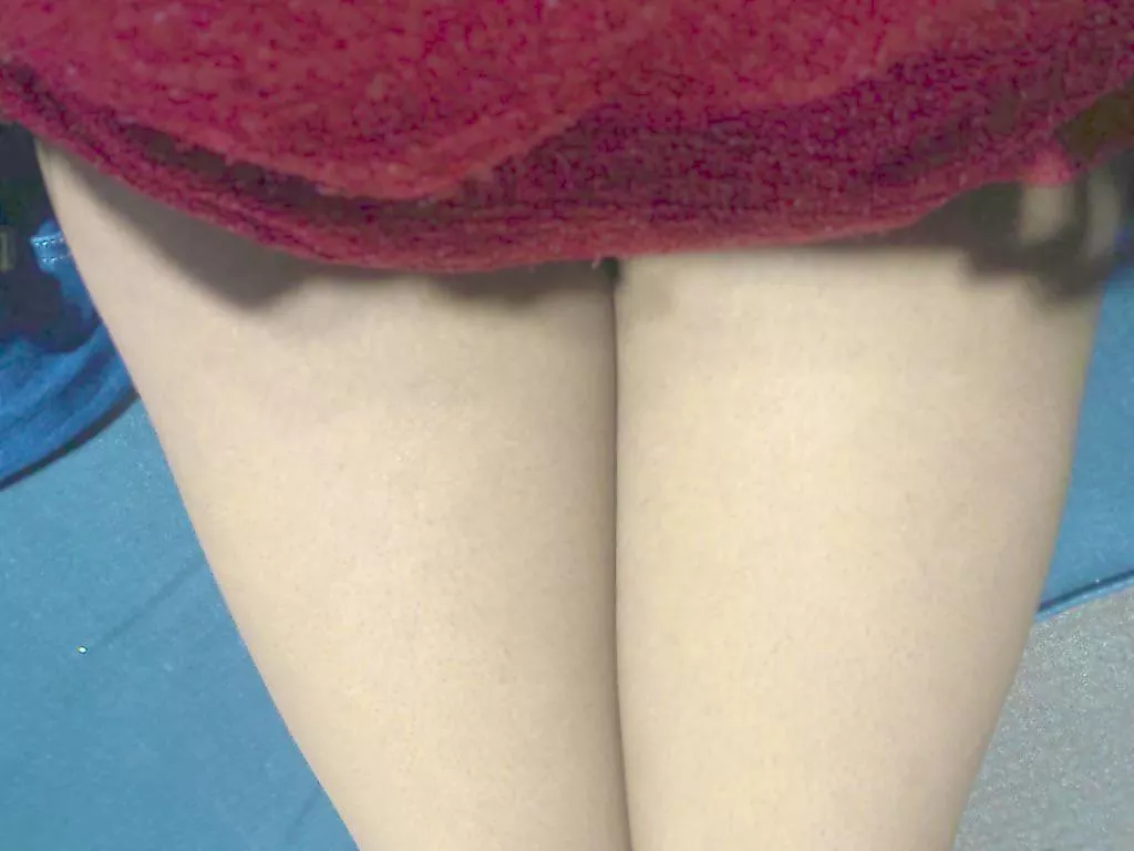 Tgirl thighs are best thighs 👀 