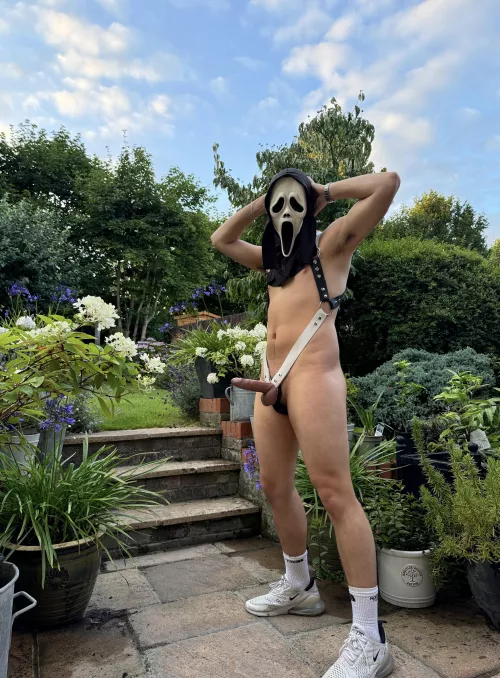 Thank you for all the birthday gifts… now let’s see what Ghostface can really make you do💸