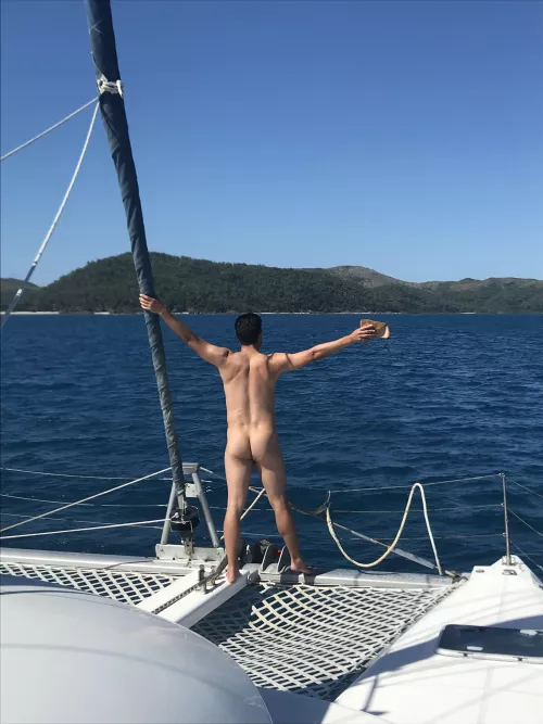 The best way to sail. 