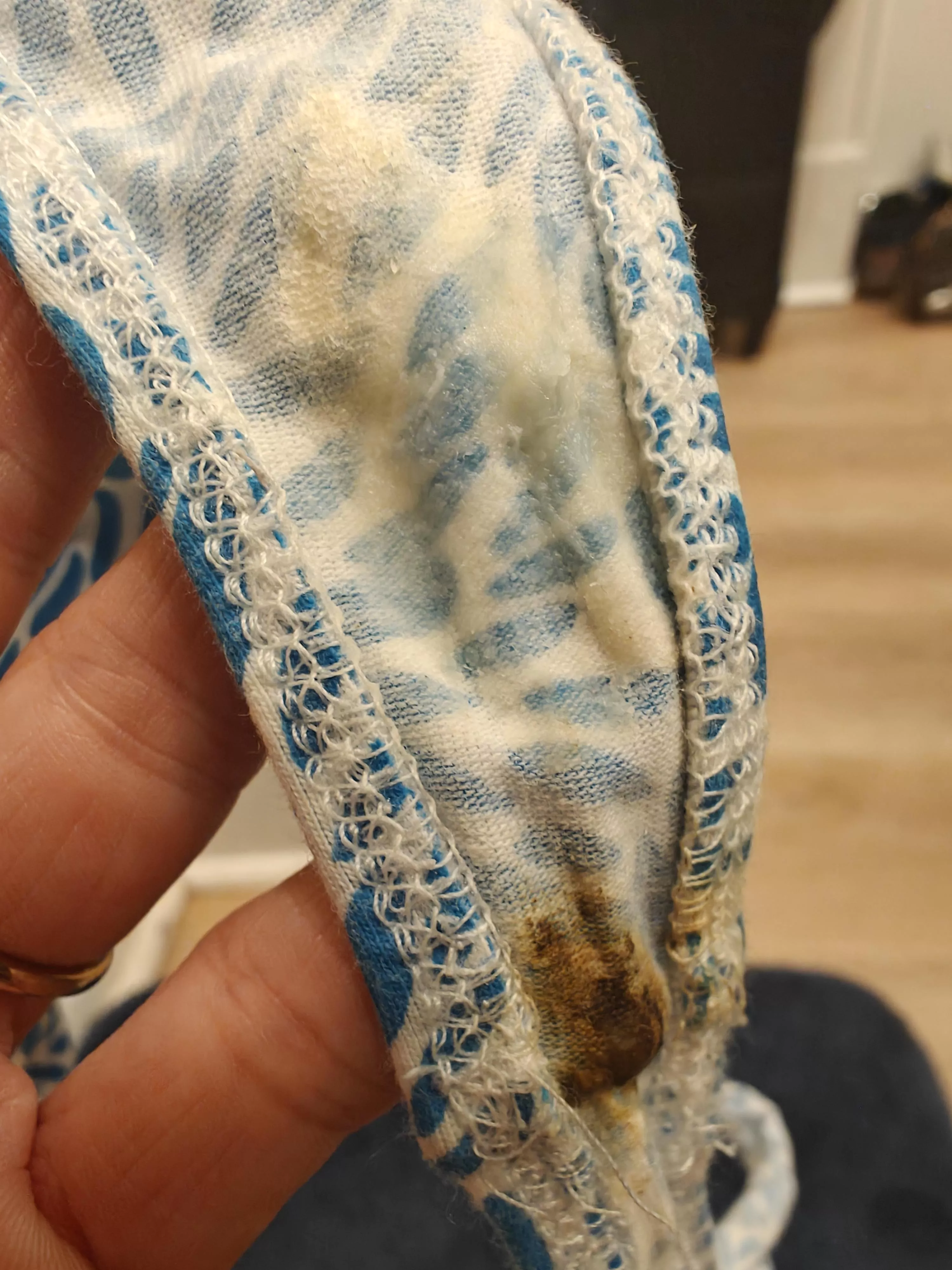 This cotton thong got gnarly AF... who of you'd still f*CK w it?? • [selling] @ $33 • Lrg Digital File & Shipping w Tracking Included [USA]
