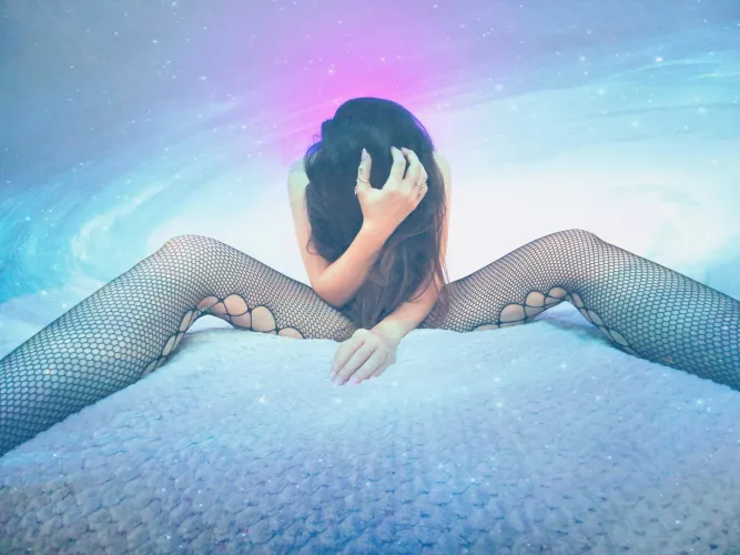 This is how I will turn your world upside down 🦄🍭🧁