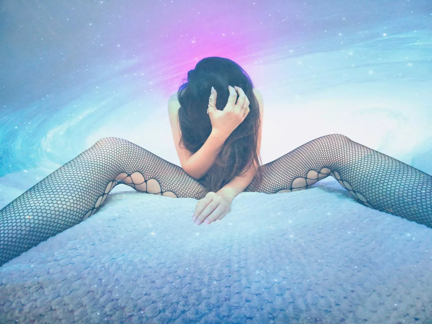 This is how I will turn your world upside down 🦄🍭🧁