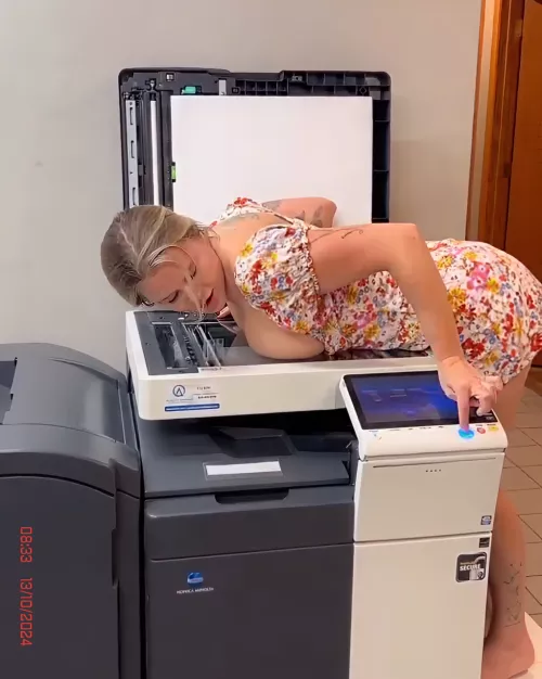 Tiff 🇮🇪 working Sunday's means doing dares, What would your dare for Tiff be ?