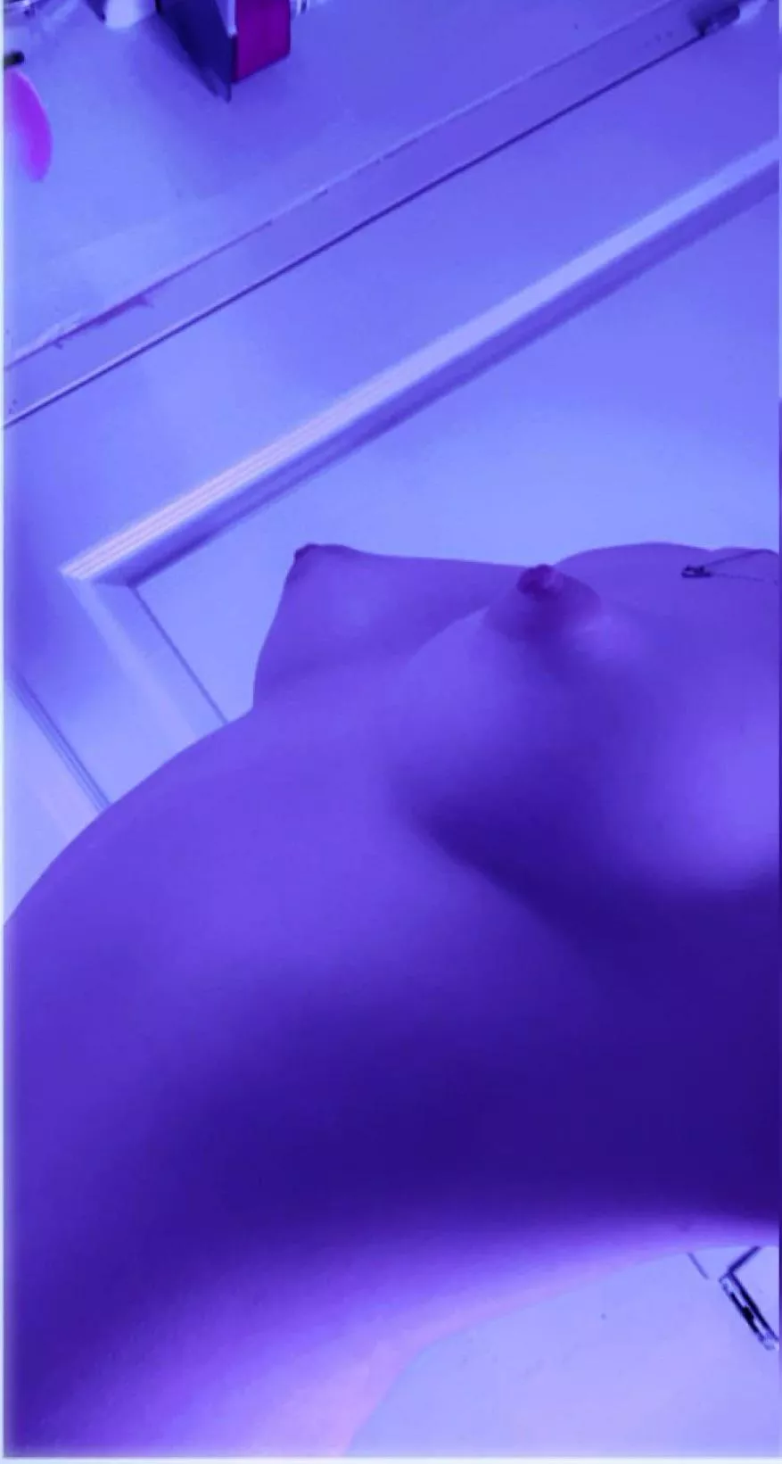 Vous les trouvez comment ses seins?